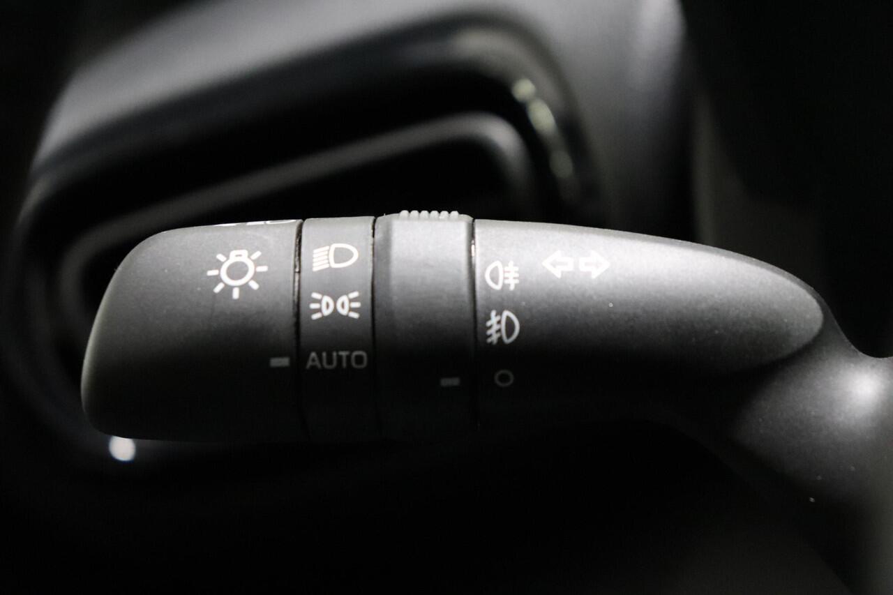 Toyota YARIS Cross 1.5 Hybrid 115 Dynamic, Comfort Pack, BSM, Stoel & Stuur verwarming, Inruilpremie ¤1.000,- !