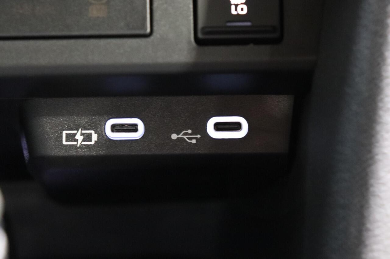 Toyota YARIS Cross 1.5 Hybrid 115 Dynamic, Comfort Pack, BSM, Stoel & Stuur verwarming, Inruilpremie ¤1.000,- !