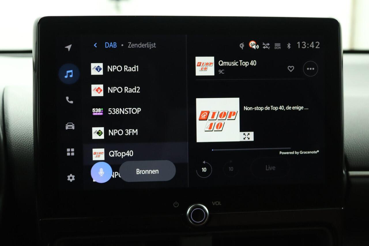 Toyota YARIS Cross 1.5 Hybrid 115 Dynamic | DEMOVOORDEEL | ADG Edition | Exclusief Lederen Interieur | 18" Lichtmetalen velgen | Stoel- en Stuurwielverwarming | Unieke uitvoering |