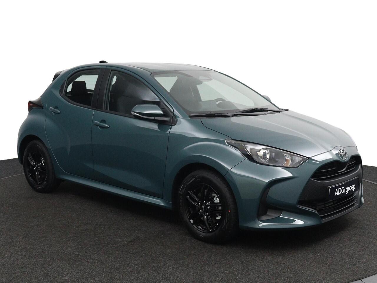 Toyota YARIS 1.5 Hybrid 115 Comfort | ADG XMAS EDITION | Lichtmetalen Velgen | Achteruitrijcamera | Apple Carplay | Android Auto |