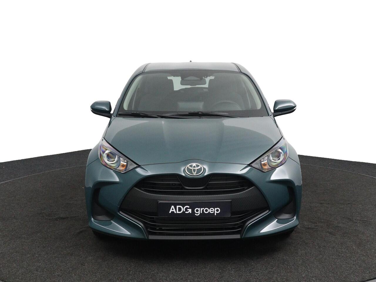 Toyota YARIS 1.5 Hybrid 115 Comfort | ADG XMAS EDITION | Lichtmetalen Velgen | Achteruitrijcamera | Apple Carplay | Android Auto |