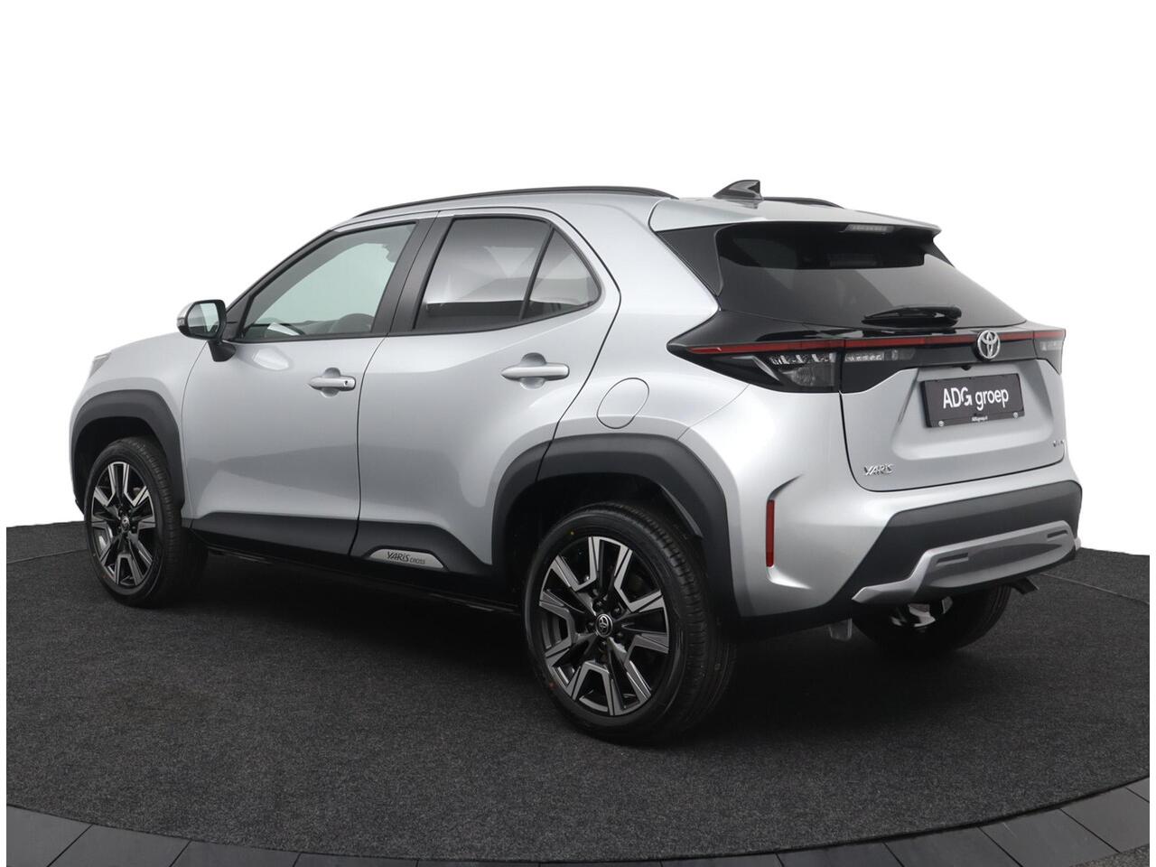 Toyota YARIS Cross 1.5 Hybrid 130 Executive | Nieuw uit voorraad leverbaar! |