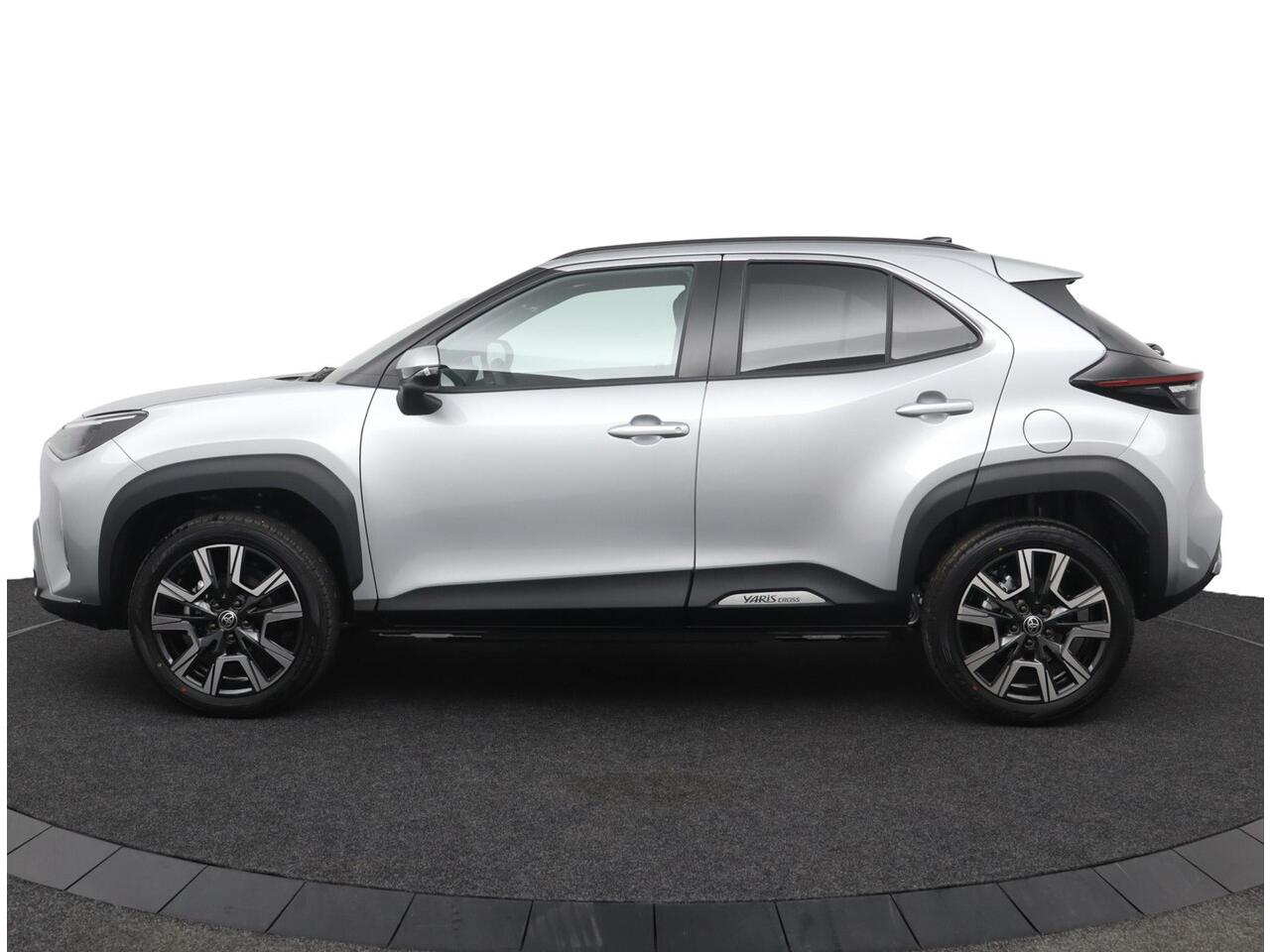 Toyota YARIS Cross 1.5 Hybrid 130 Executive | Nieuw uit voorraad leverbaar! |