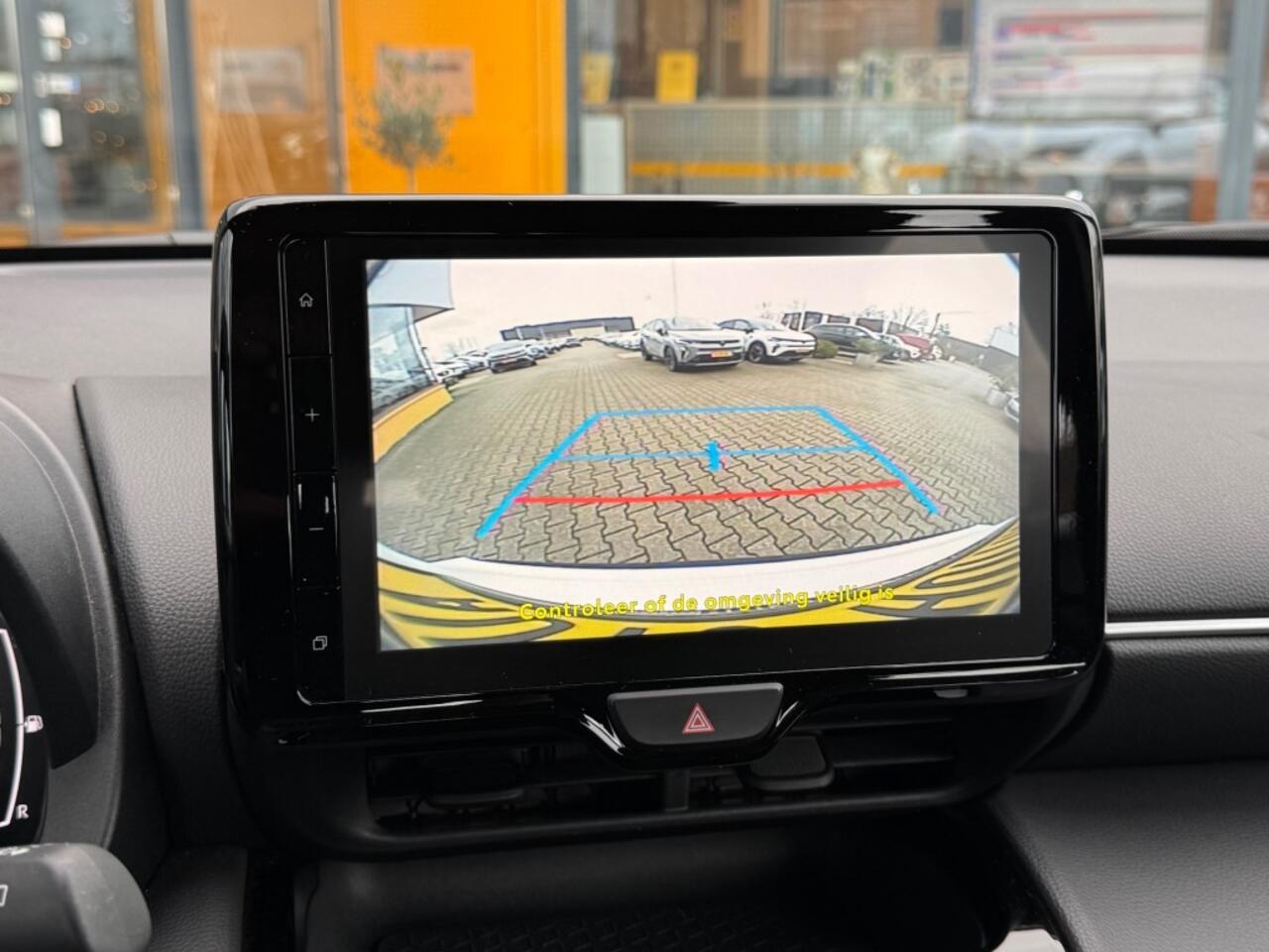 Toyota YARIS 1.5 Hybrid Active - camera - Navi