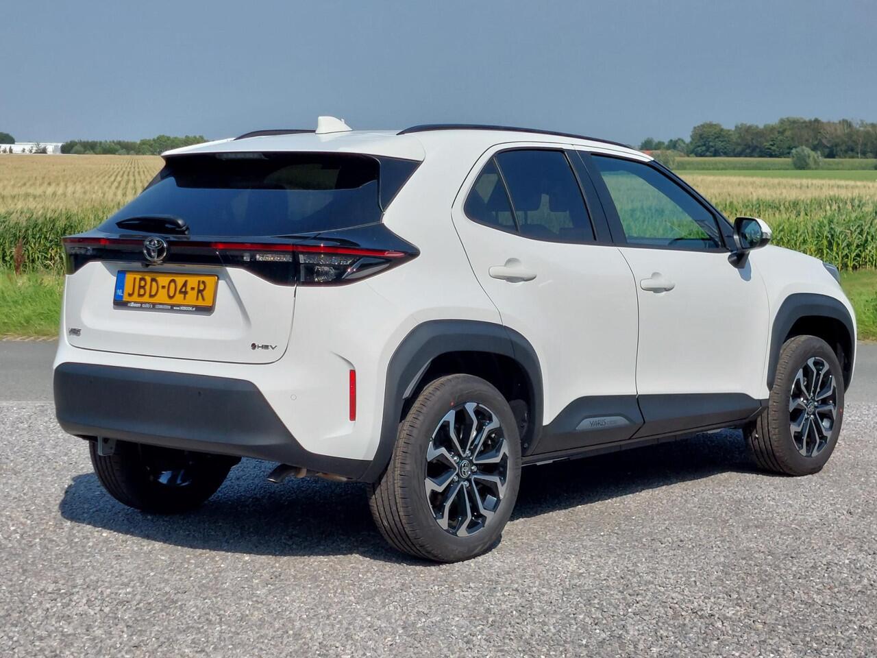 Toyota YARIS Cross 1.5 Hybrid 130 Dynamic PDC V + A | NAVI | nieuwe auto !!