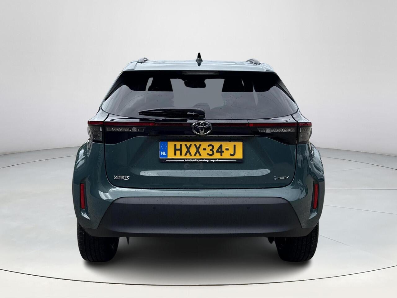 Toyota YARIS Cross 1.5 Hybrid 115 Dynamic **STOEL EN STUURWIELVERWARMING/ DODEHOEK DETECTIE/ PARKEERSENSOREN**