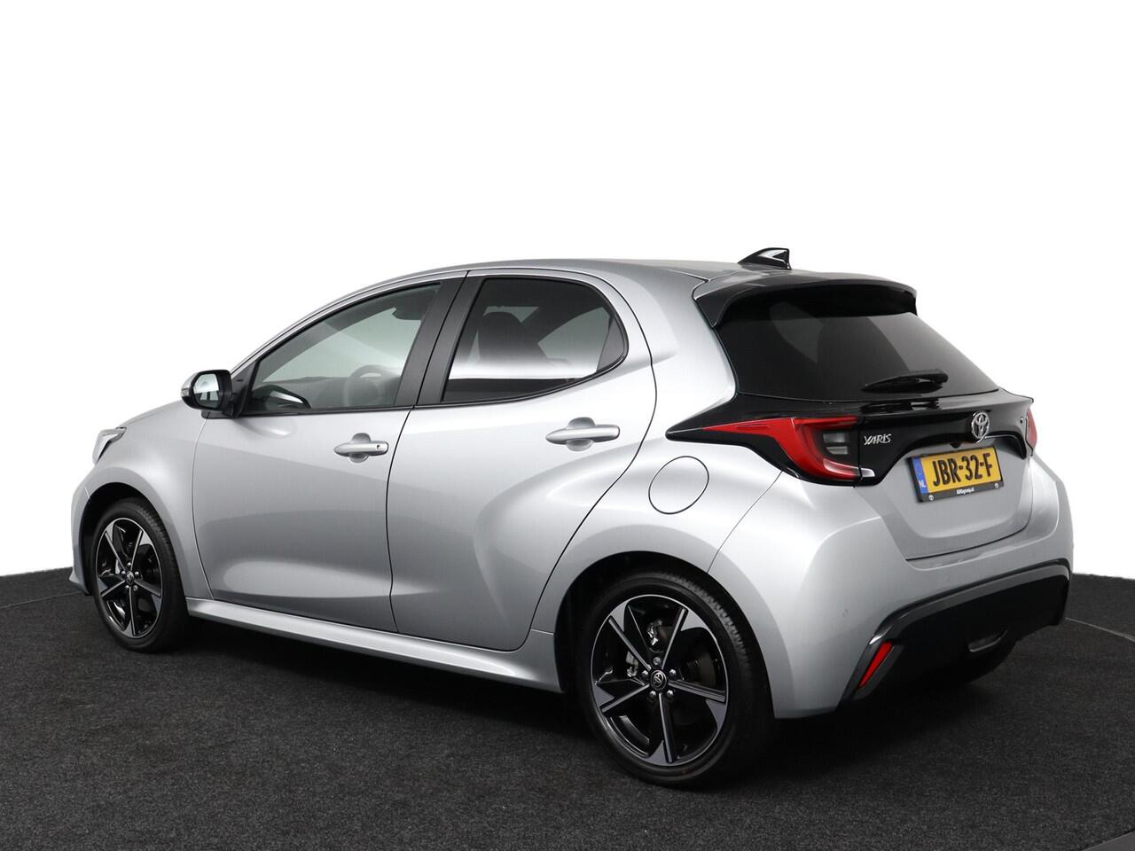 Toyota YARIS 1.5 Hybrid 130 Executive | Apple Carplay/Android Auto | Parkeersensoren | Stoel/Stuurverwarming |