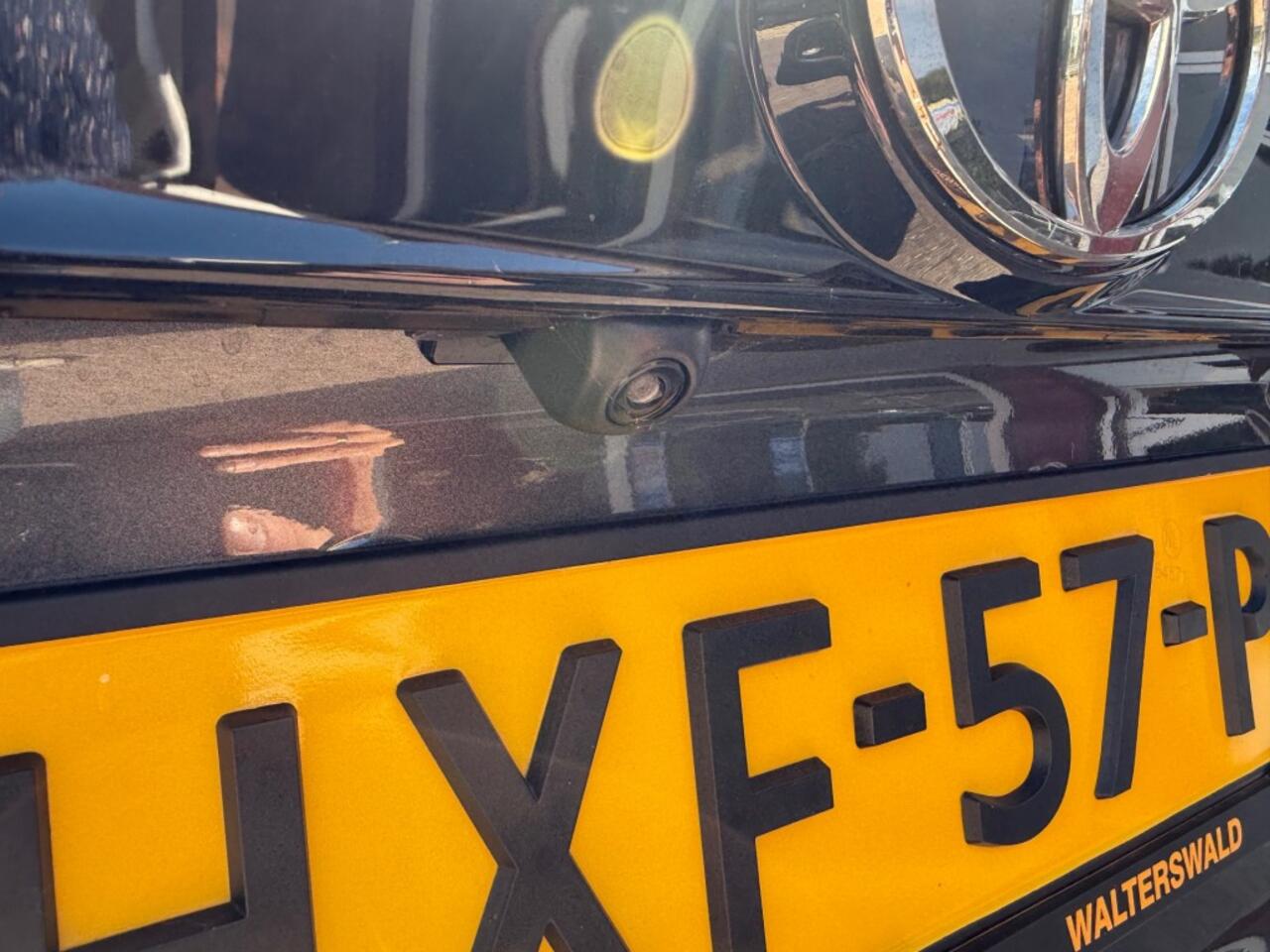 Toyota YARIS 1.5 HYBRID 130 PK DYNAMIC AUTOMAAT Nieuw! LUXE UITVOERING