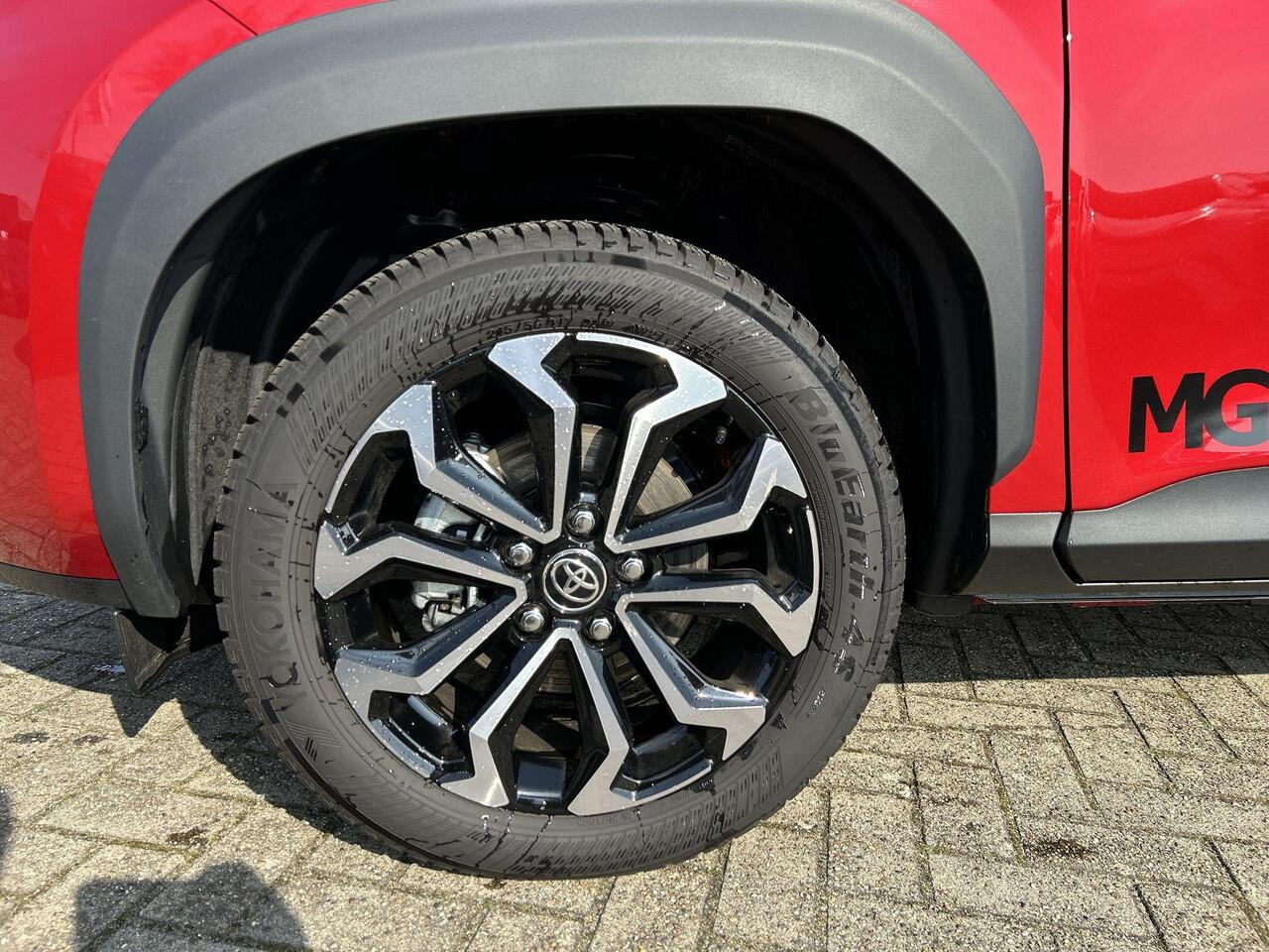 Toyota YARIS Cross 1.5 Hybrid 130 Dynamic |Comfort Pack|AllSeason|BTWauto|