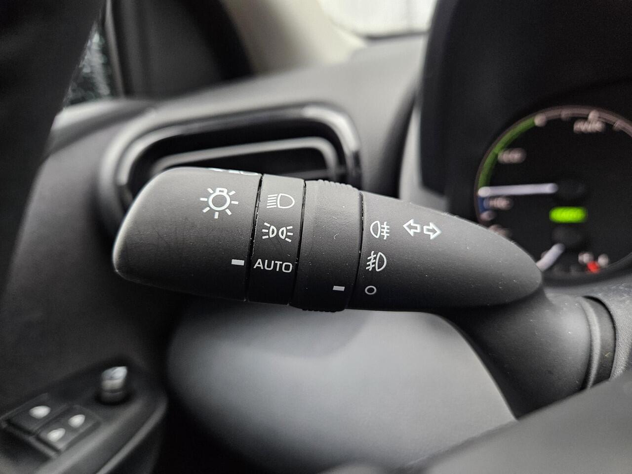 Toyota YARIS 1.5 Hybrid 115 Active | Demo |