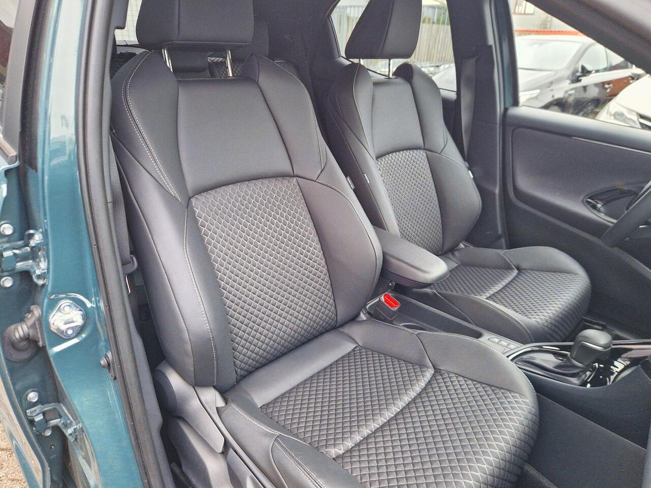 Toyota YARIS 1.5 Hybrid 130 Executive