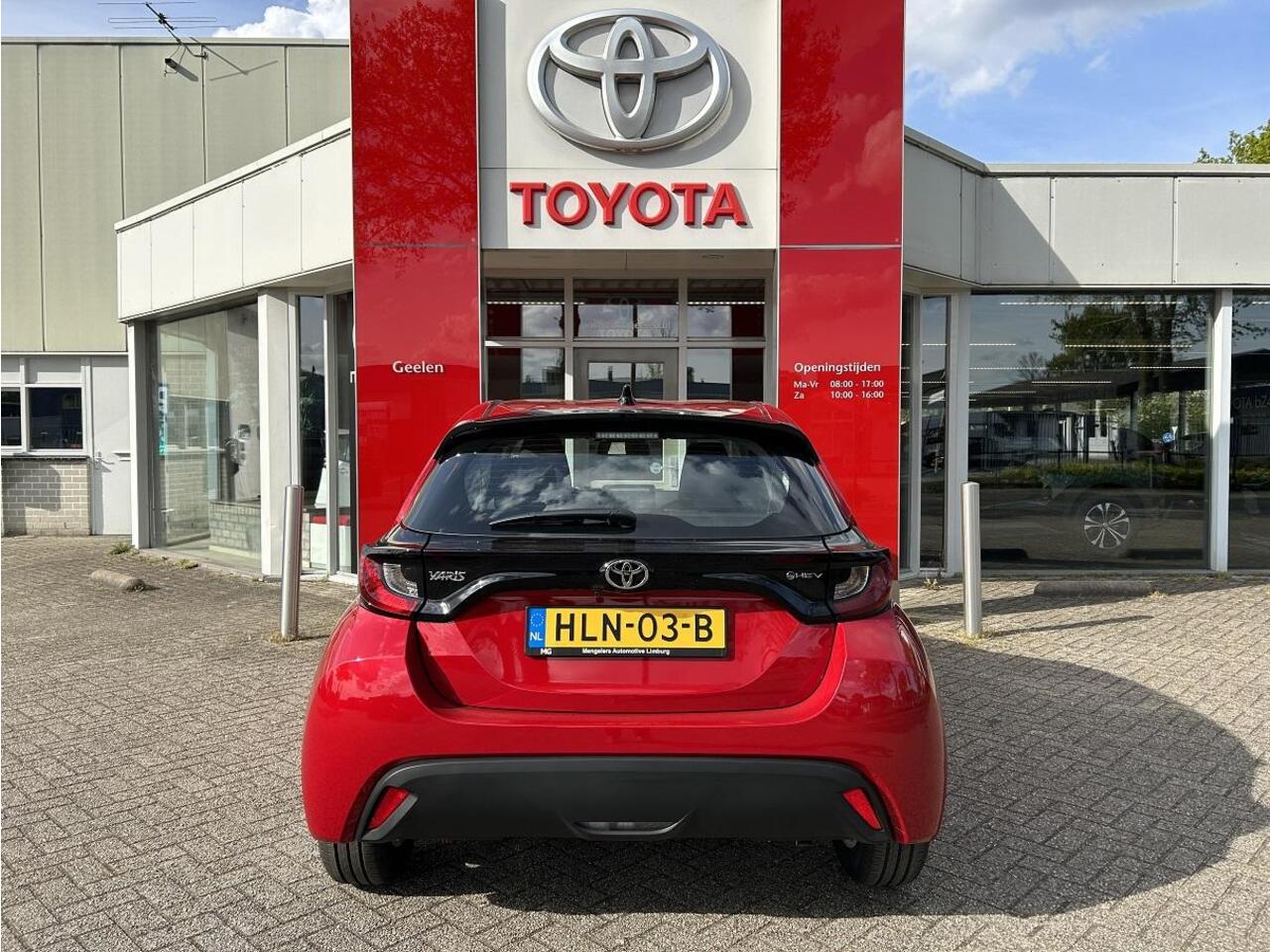 Toyota YARIS 1.5 Hybrid 115 Active | Rijklaar |Apple Carplay | Camera | LM-Velgen