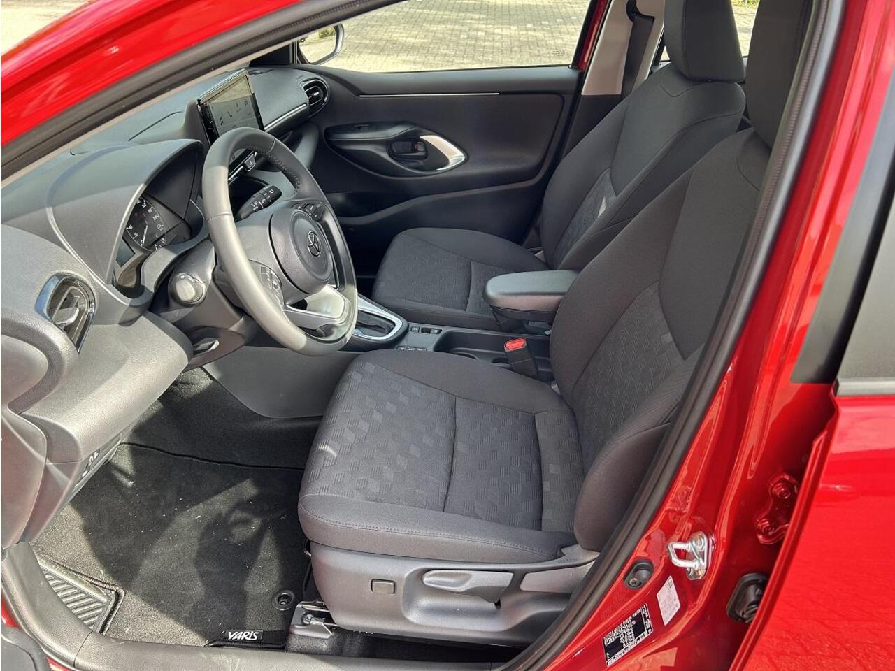 Toyota YARIS 1.5 Hybrid 115 Active | Rijklaar |Apple Carplay | Camera | LM-Velgen