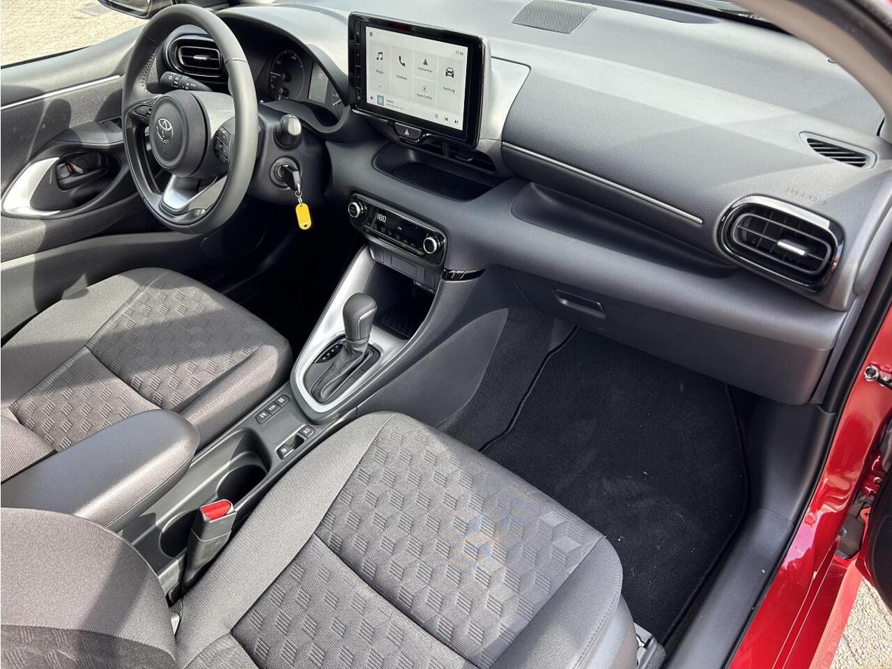 Toyota YARIS 1.5 Hybrid 115 Active | Rijklaar |Apple Carplay | Camera | LM-Velgen