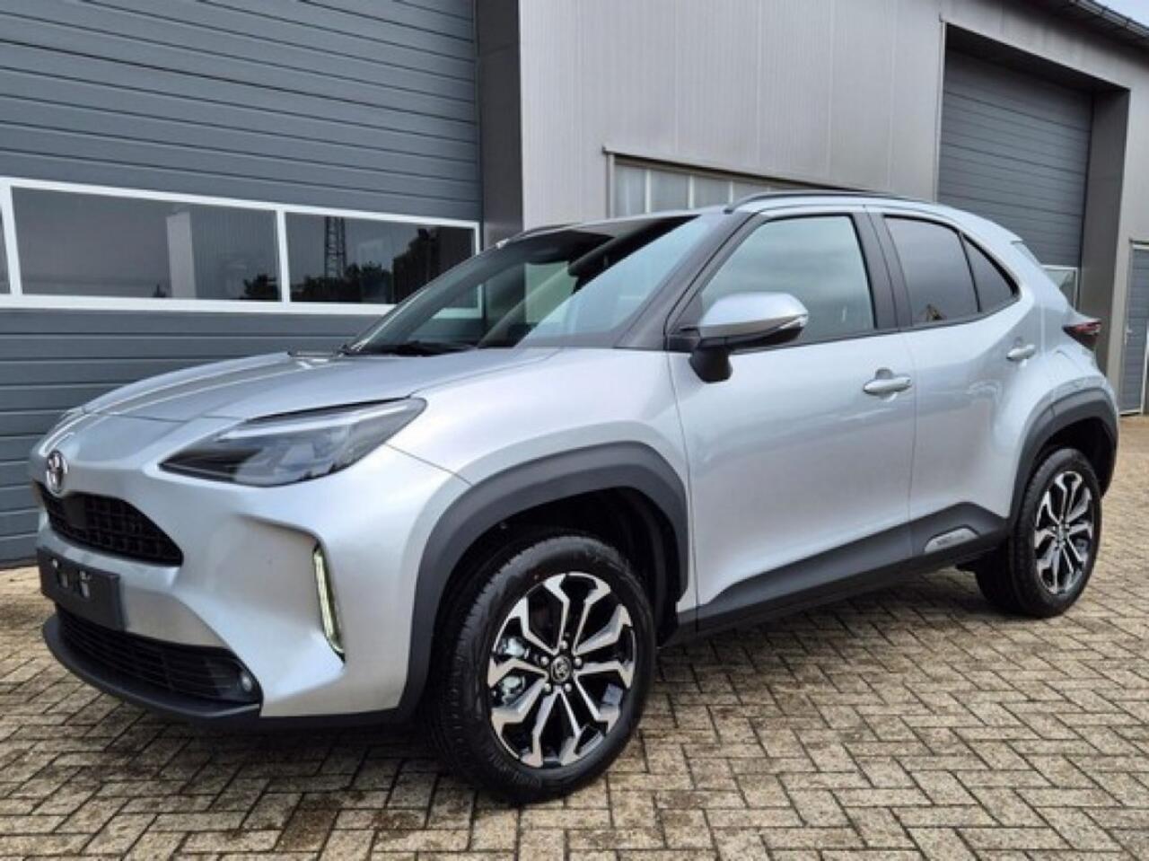 Toyota YARIS 1.5 HYBR 130 DYNAMIC WINTER