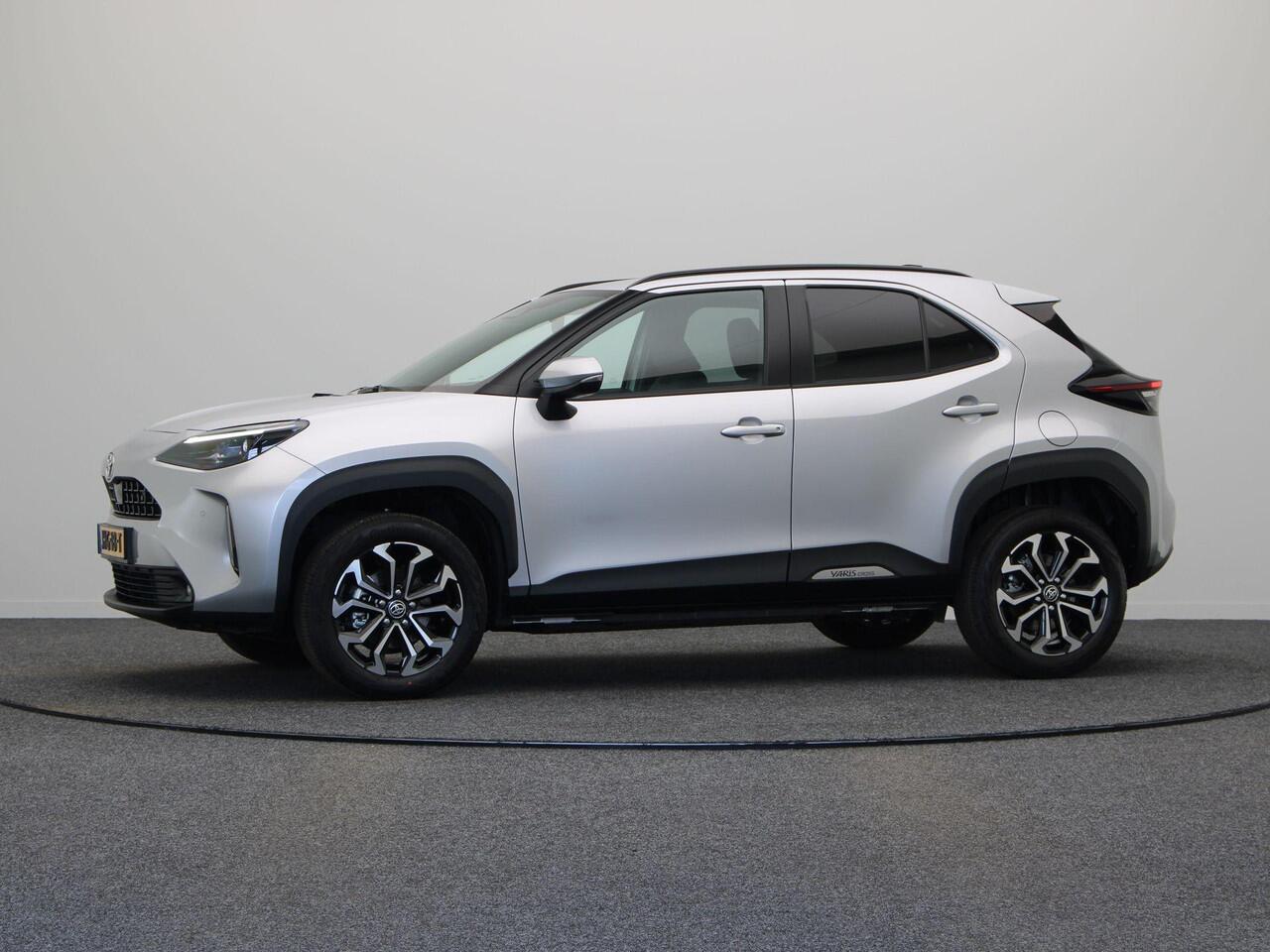 Toyota YARIS Cross 1.5 Hybrid 130 Dynamic | Achteruitrijcamera | Stuur, Voorruit en stoelverwarming | Apple Carplay & Android Auto |