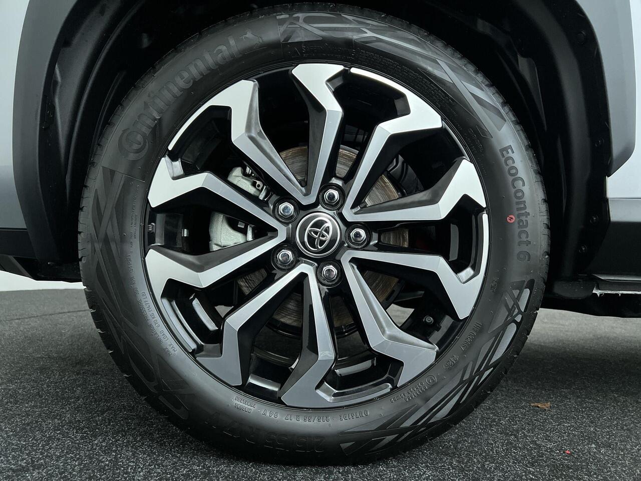 Toyota YARIS Cross 1.5 Hybrid 130 Dynamic | Comfort Pack | Blind spot | Sensoren