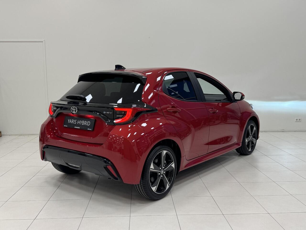 Toyota YARIS 1.5 Hybrid 130 Executive | Nieuw op voorraad |