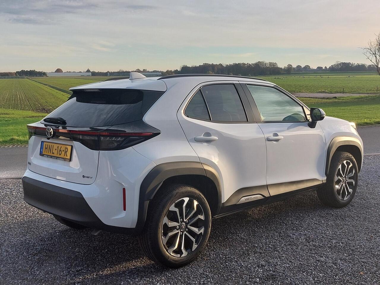 Toyota YARIS Cross 1.5 Hybrid 130 Team D APP NAVI | NIEUWE AUTO!!