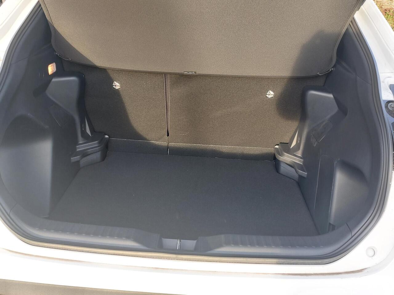 Toyota YARIS Cross 1.5 Hybrid 130 Team D APP NAVI | NIEUWE AUTO!!