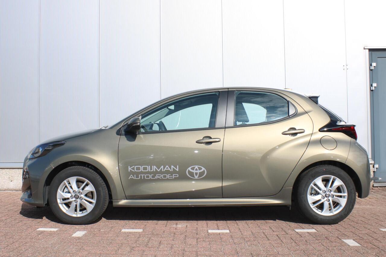 Toyota YARIS 1.5 Hybrid 115 Active L.M. Velgen - Apple Carplay / Android Auto - Oxide Bronze metallic