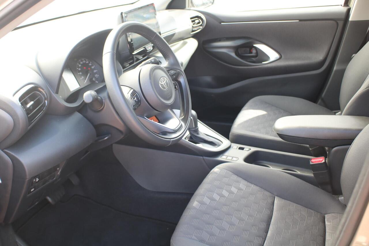 Toyota YARIS 1.5 Hybrid 115 Active L.M. Velgen - Apple Carplay / Android Auto - Oxide Bronze metallic