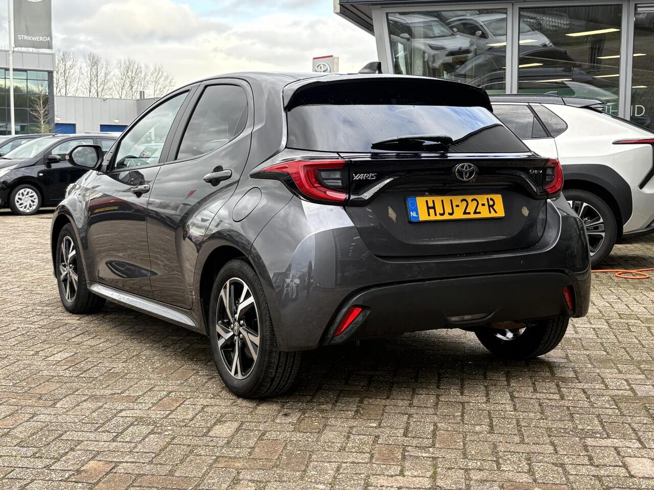 Toyota YARIS 1.5 Hybrid 115 Dynamic Stoelverwarming | Led verlichting