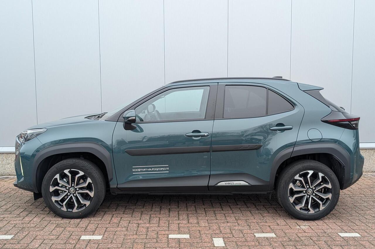 Toyota YARIS Cross 1.5 Hybrid 115 Dynamic Comfort Pack Stootlijsten, Navigatie Apple Carplay & Android Auto, Stoel- & Stuurverwarming, Achteruitrijcamera