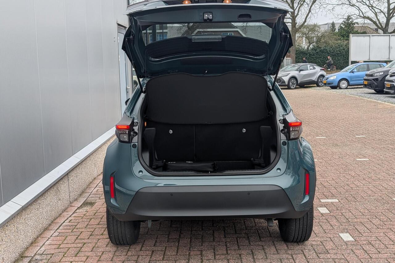 Toyota YARIS Cross 1.5 Hybrid 115 Dynamic Comfort Pack Stootlijsten, Navigatie Apple Carplay & Android Auto, Stoel- & Stuurverwarming, Achteruitrijcamera
