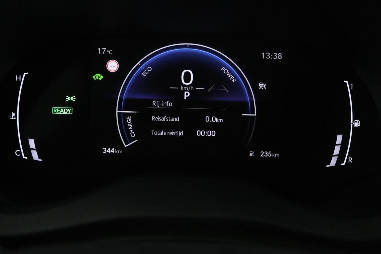 Toyota YARIS Cross 1.5 Hybrid 115 Dynamic | DEMOVOORDEEL | ADG Edition | Exclusief Lederen Interieur | 18" Lichtmetalen velgen | Stoel- en Stuurwielverwarming | Unieke uitvoering |