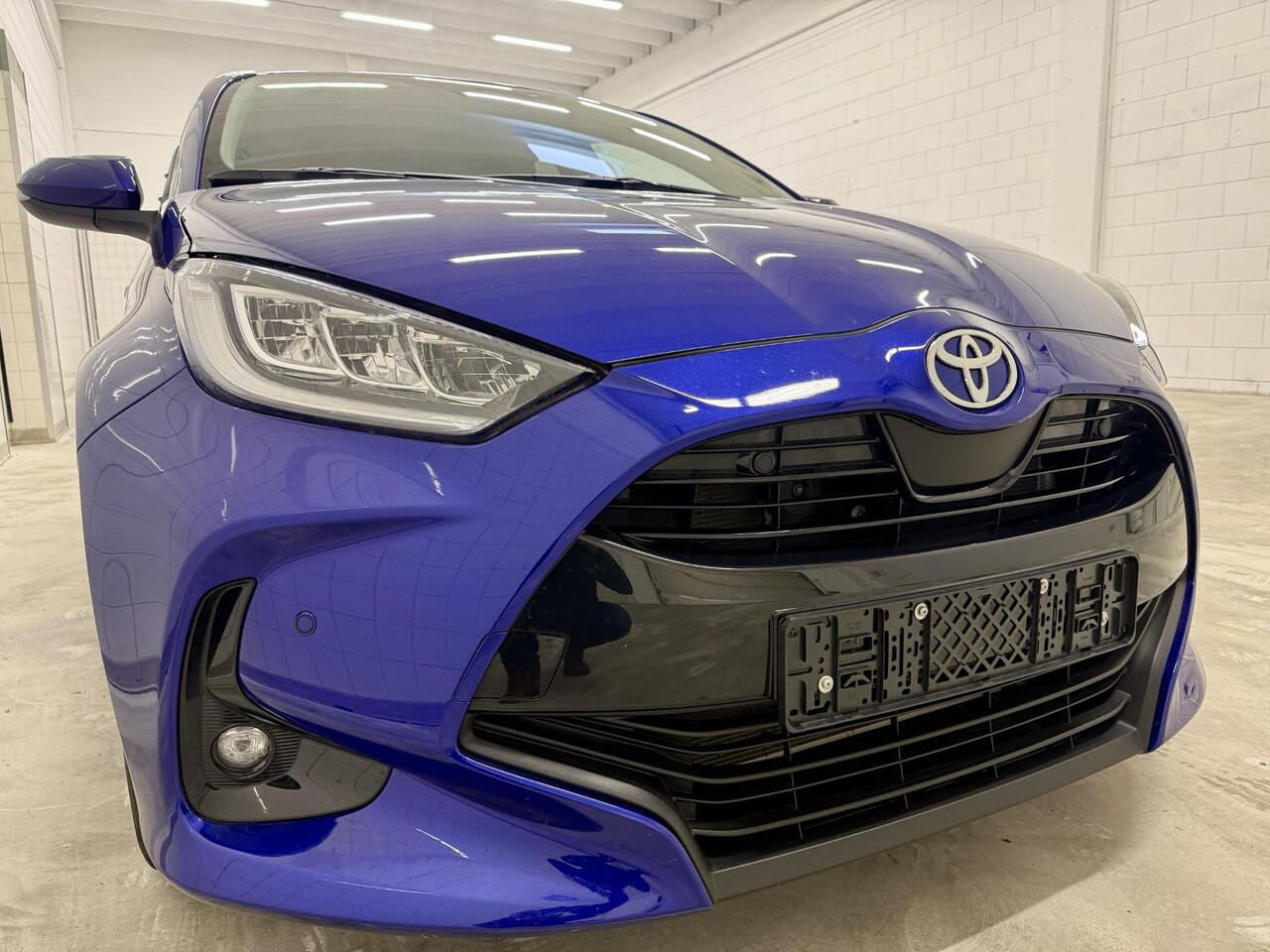 Toyota YARIS 1.5 Hybrid 115 Style Dodehoek / Stoel & Stuurverwarming / PDC voor & achter / Vol opties