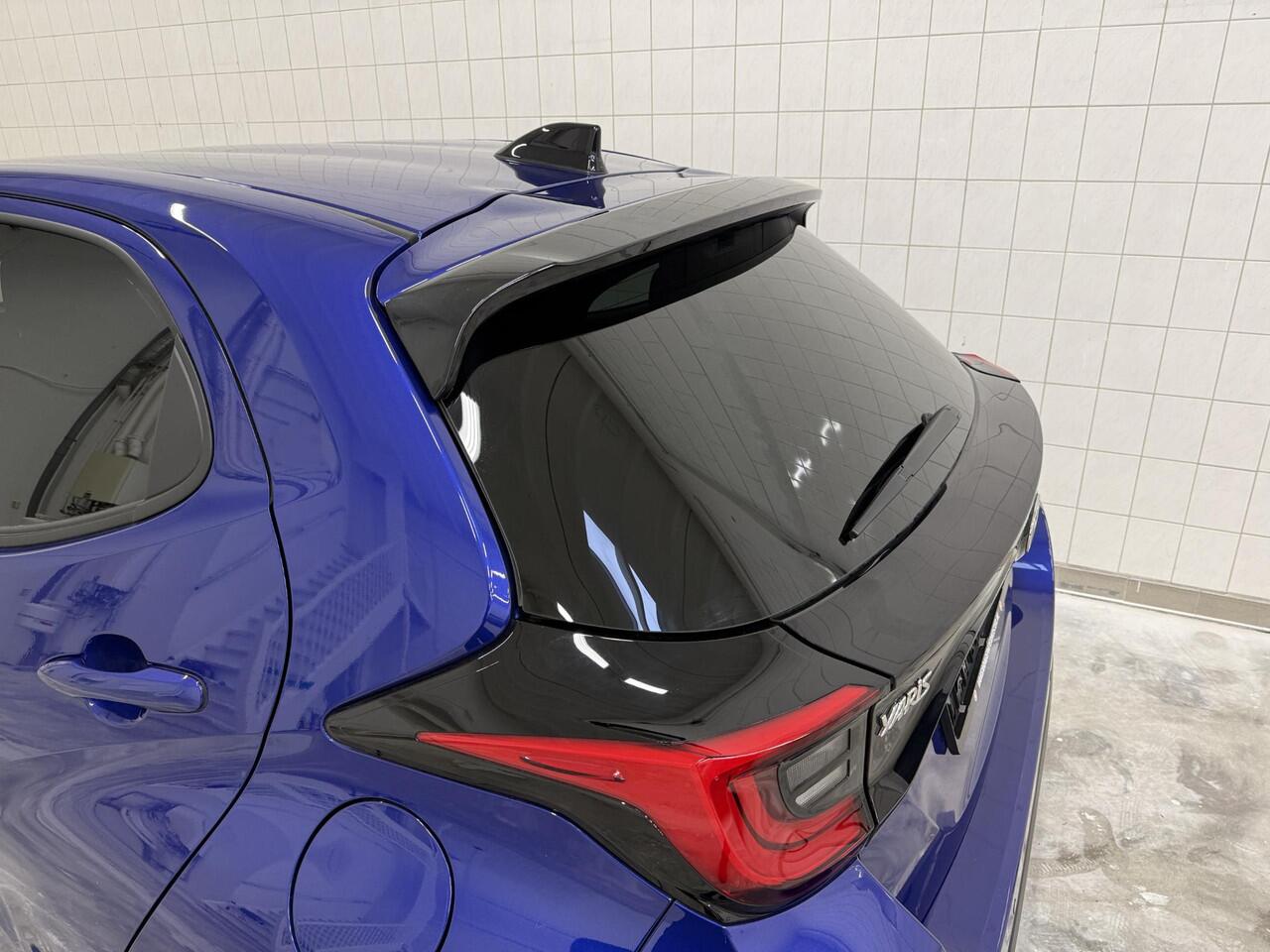 Toyota YARIS 1.5 Hybrid 115 Style Dodehoek / Stoel & Stuurverwarming / PDC voor & achter / Vol opties