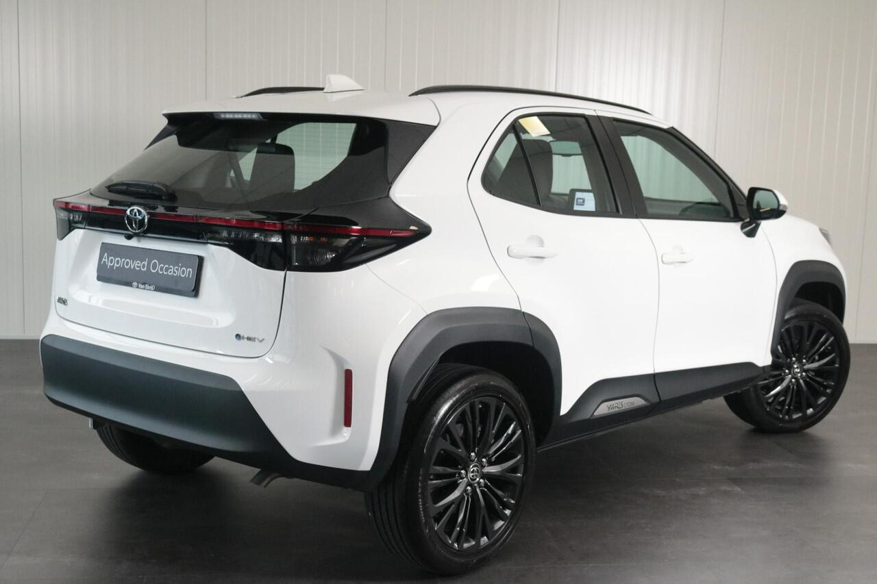Toyota YARIS Cross 1.5 Hybrid 116 Active Limited, 18 Inch , Stoelverwarming!