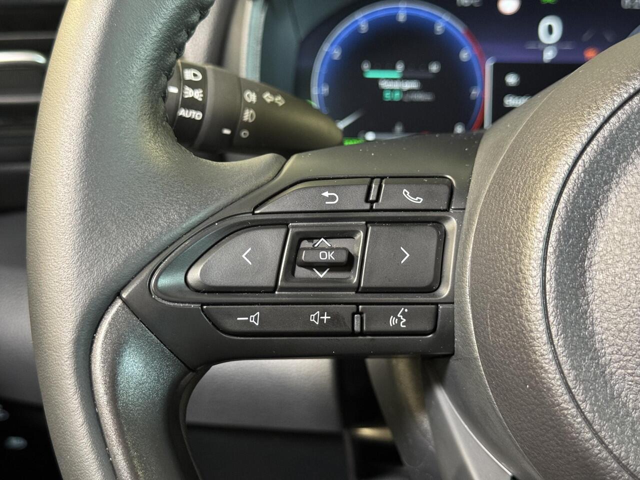 Toyota YARIS Cross 1.5 Hybrid 130 Executive | Michelin all-season banden | Trekhaak 13-polig |