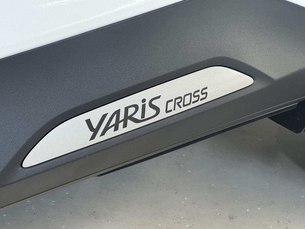 Toyota YARIS Cross 1.5 Hybrid 130 Executive | Michelin all-season banden | Trekhaak 13-polig |