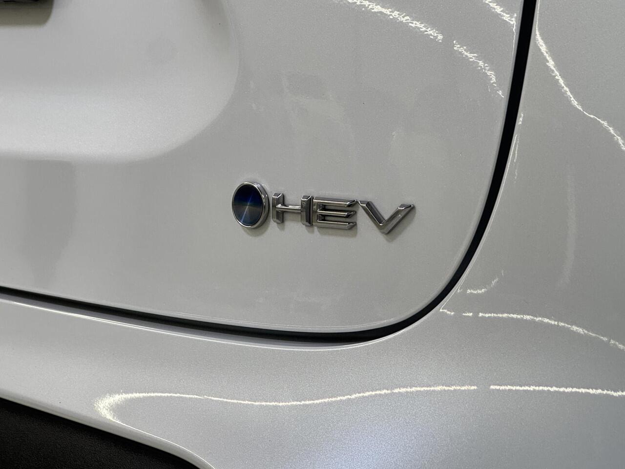 Toyota YARIS Cross 1.5 Hybrid 130 Executive | Michelin all-season banden | Trekhaak 13-polig |