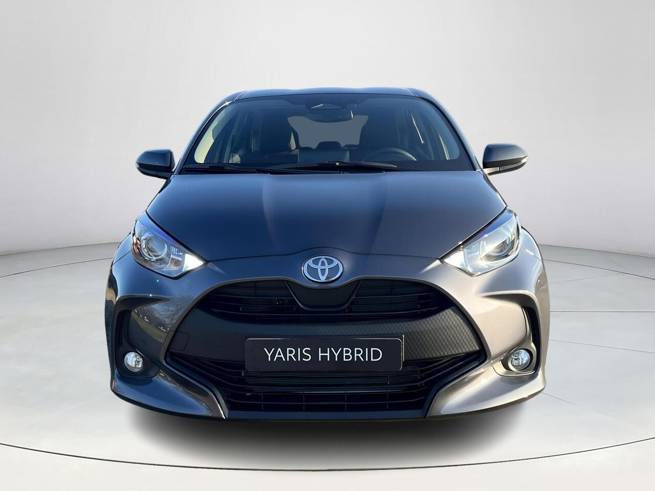 Toyota YARIS 1.5 Hybrid 115 Active | Ash grey metallic | Nieuw uit voorraad leverbaar |