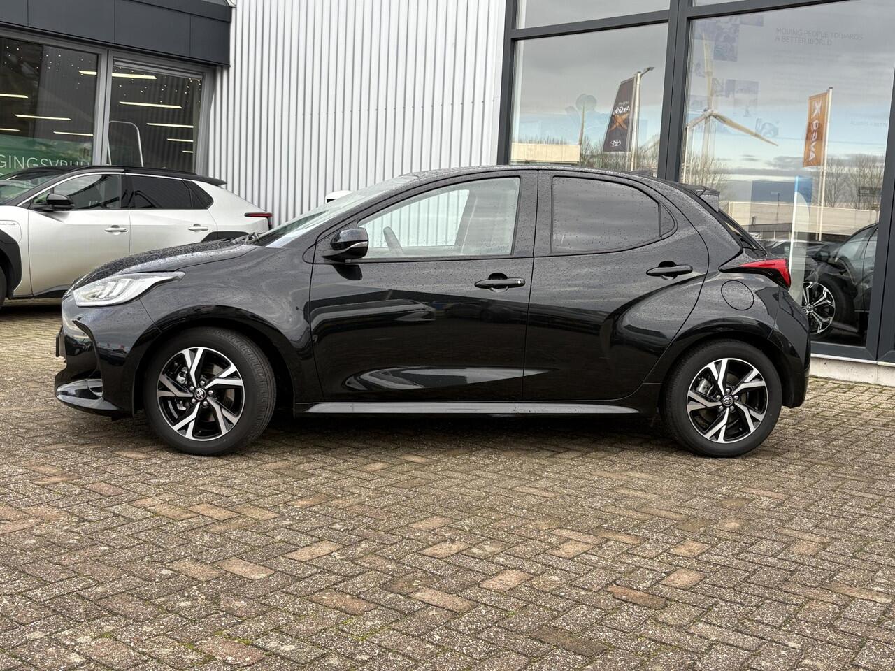 Toyota YARIS 1.5 Hybrid 115 Dynamic