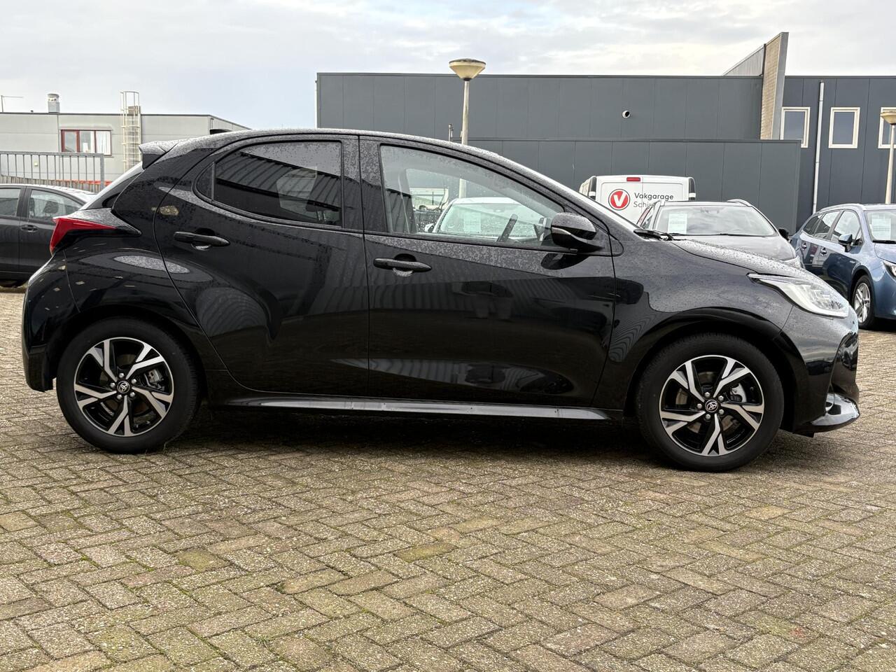 Toyota YARIS 1.5 Hybrid 115 Dynamic
