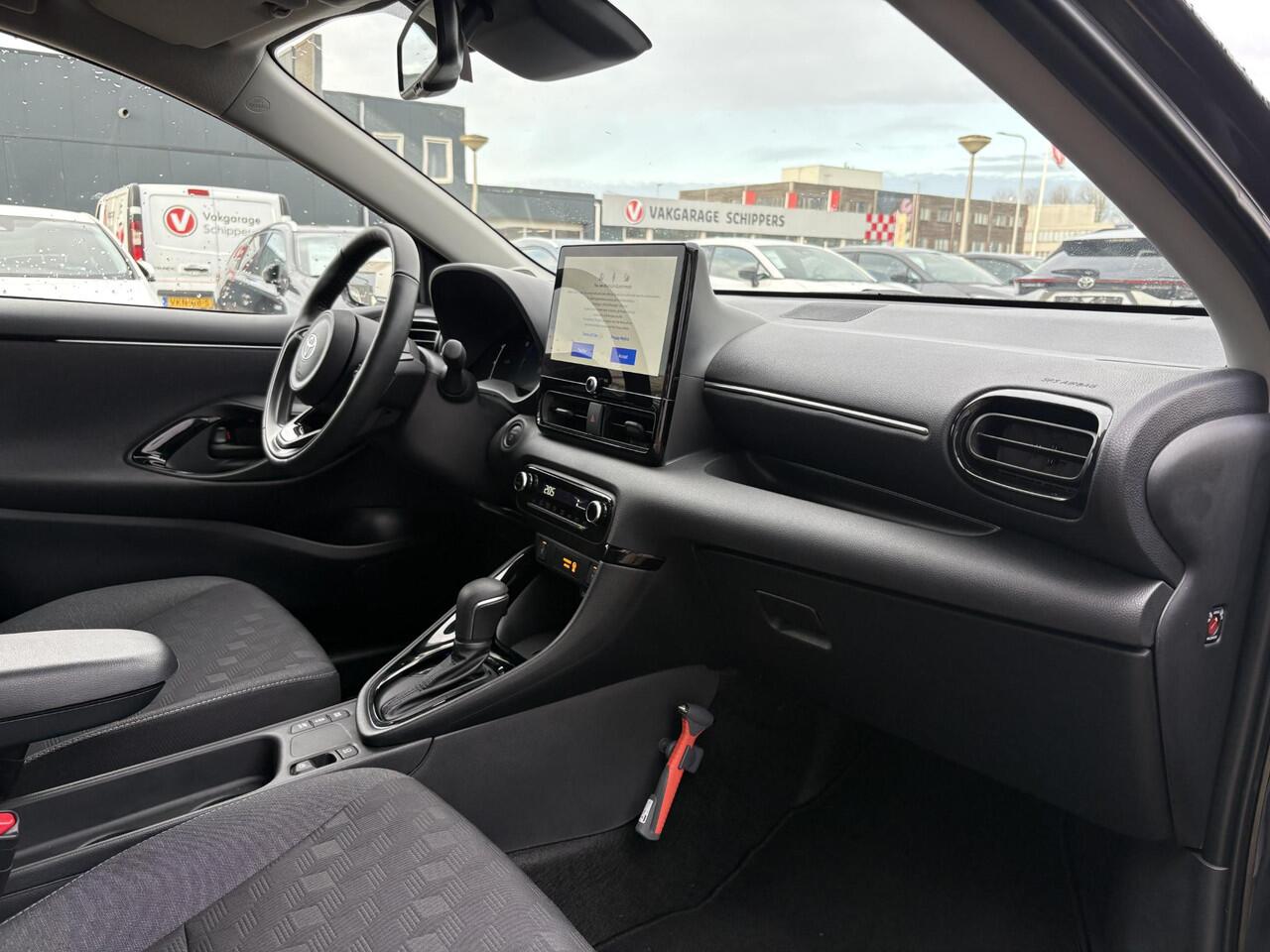 Toyota YARIS 1.5 Hybrid 115 Dynamic