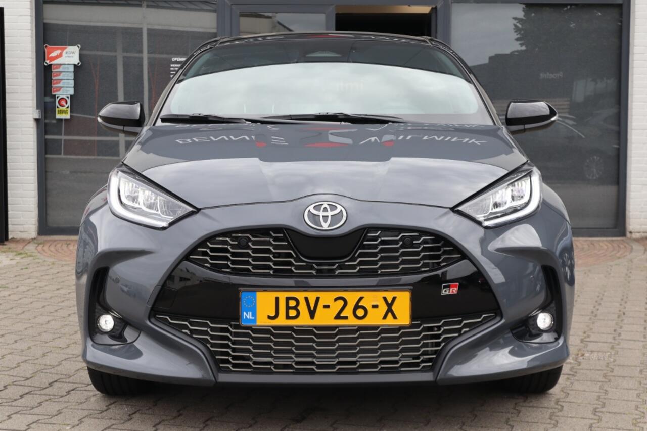 Toyota YARIS 1.5 Hybrid 130 GR Sport | Plus Pack | Panoramadak