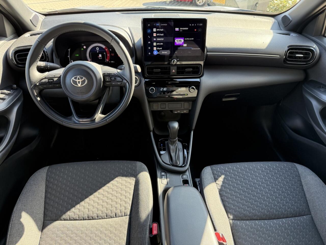 Toyota YARIS Cross 1.5 Hybrid 115 First Edition | Camera | Led | Carplay
