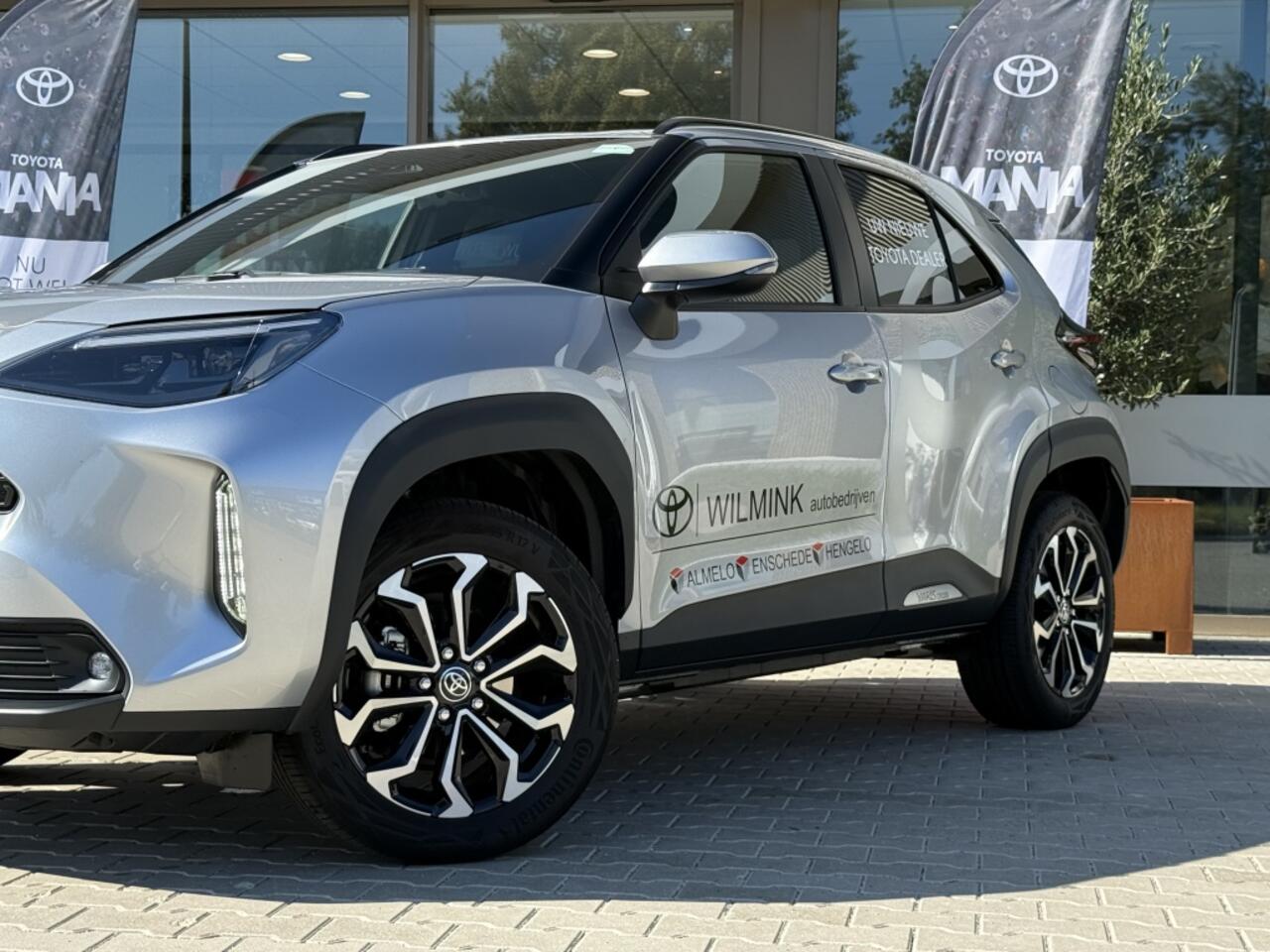 Toyota YARIS Cross 1.5 Hybrid 115 First Edition | Camera | Led | Carplay