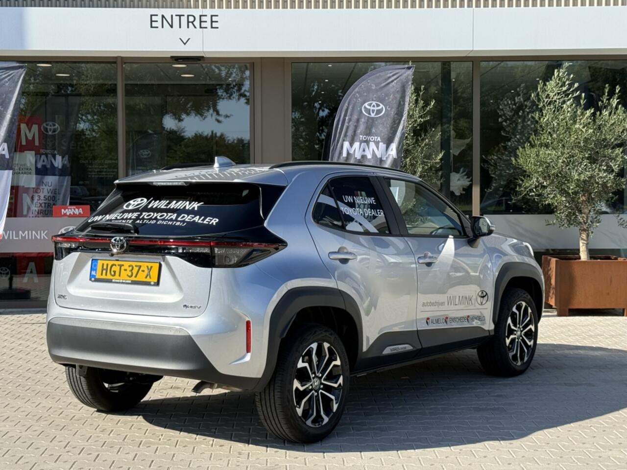 Toyota YARIS Cross 1.5 Hybrid 115 First Edition | Camera | Led | Carplay