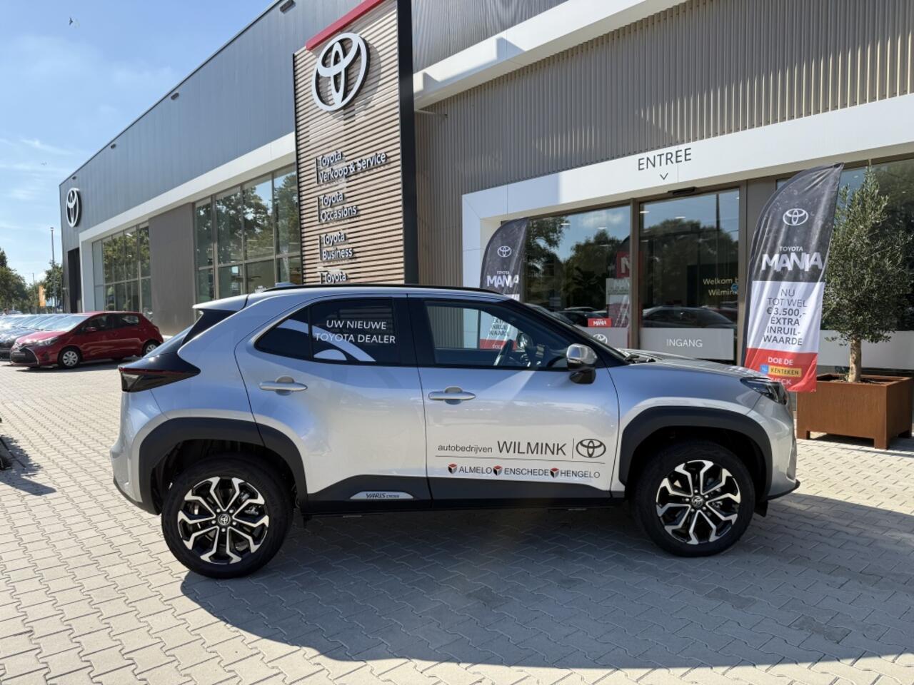 Toyota YARIS Cross 1.5 Hybrid 115 First Edition | Camera | Led | Carplay