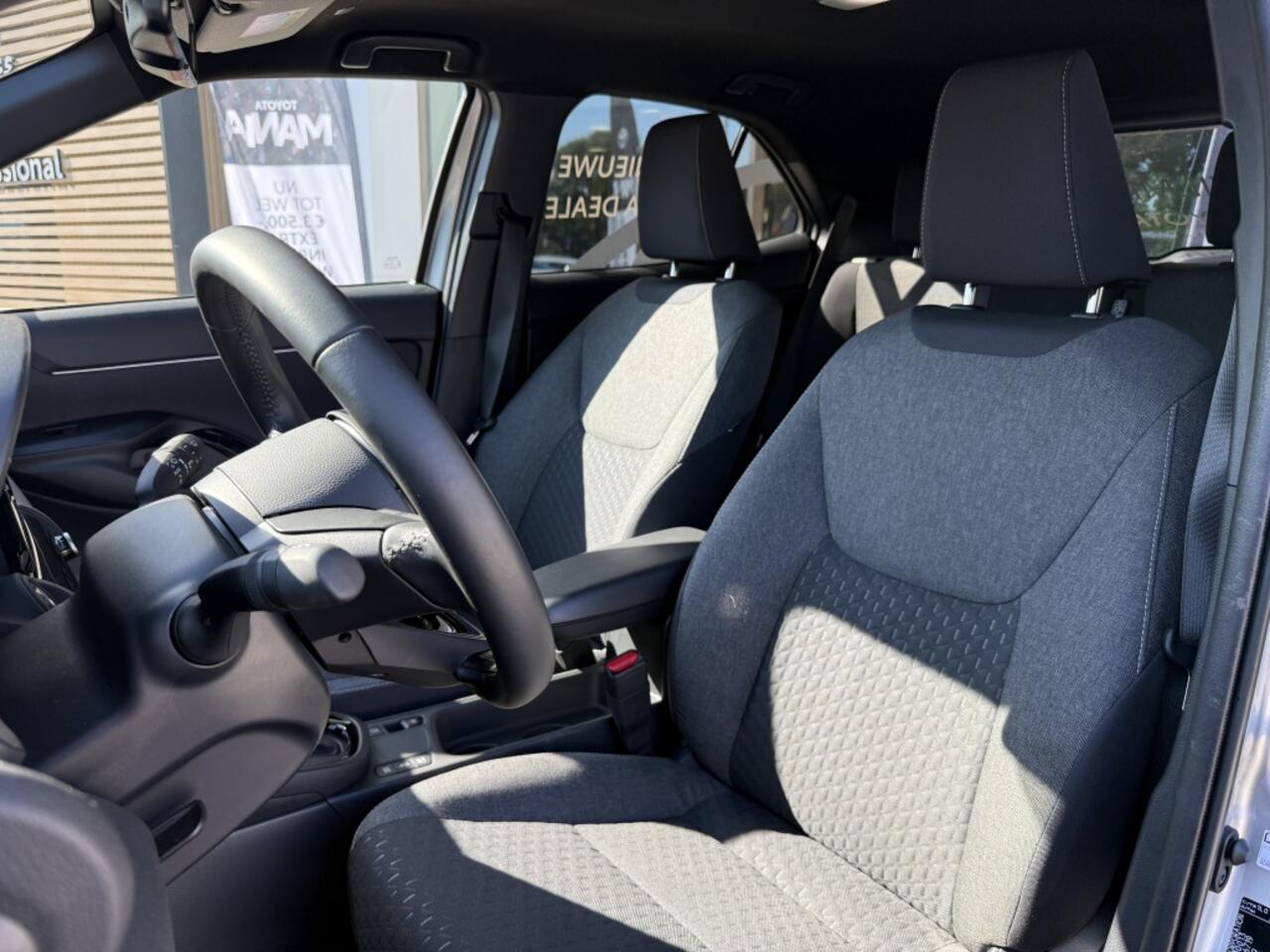 Toyota YARIS Cross 1.5 Hybrid 115 First Edition | Camera | Led | Carplay