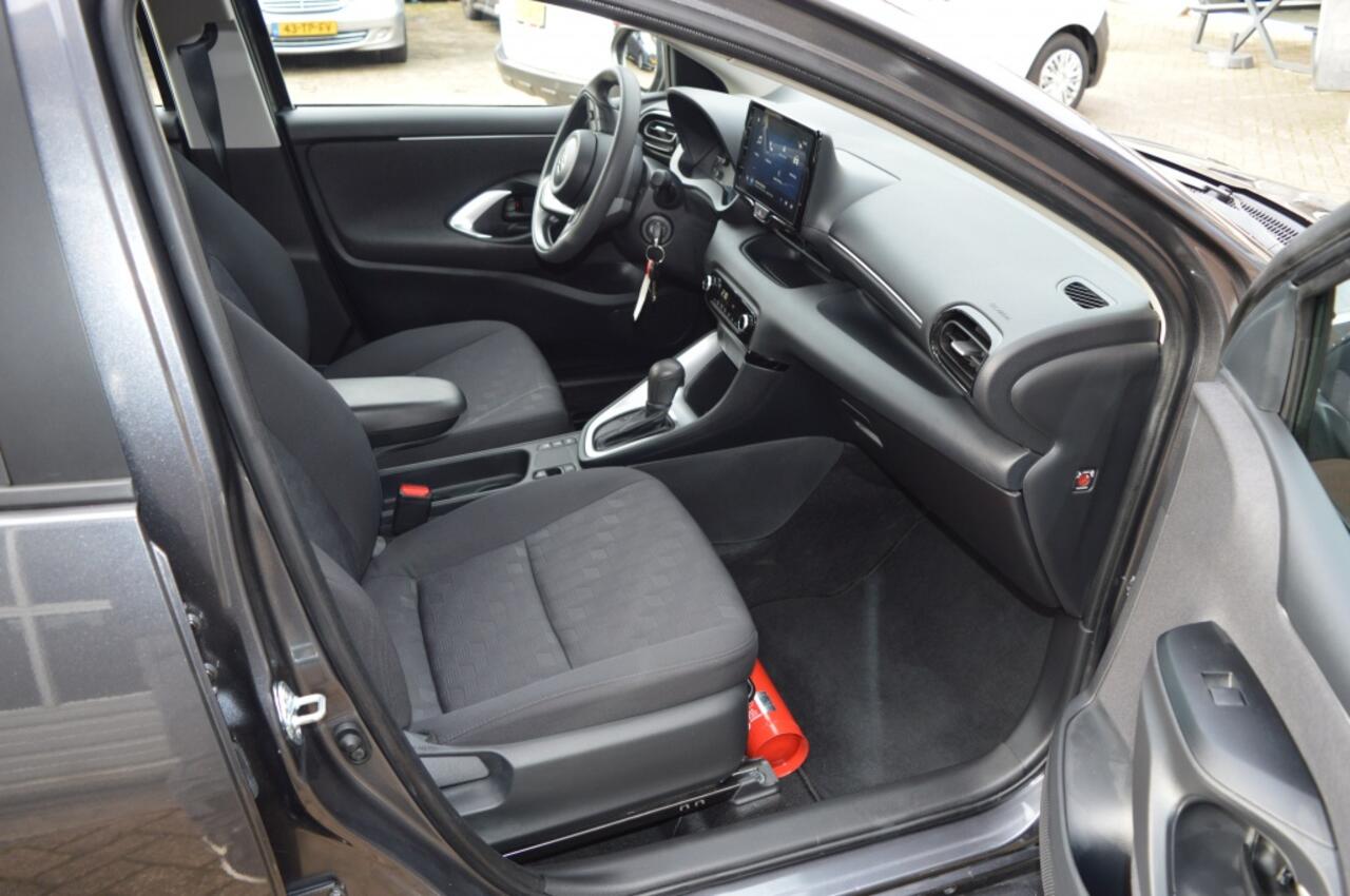 Toyota YARIS 1.5 Hyb. 115 Active, Camera, Apple Carplay/Android Auto | Adapti