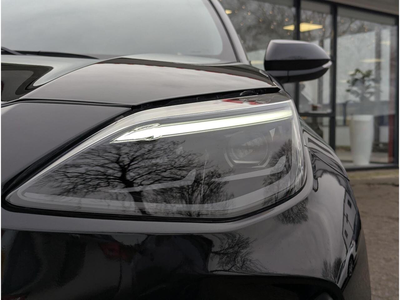 Toyota YARIS Cross 1.5 Hybrid 115 Dynamic | Stoel- stuurverwarming | Keyless | Camera | PDC V+A | ACC | 10,5" Multimedia