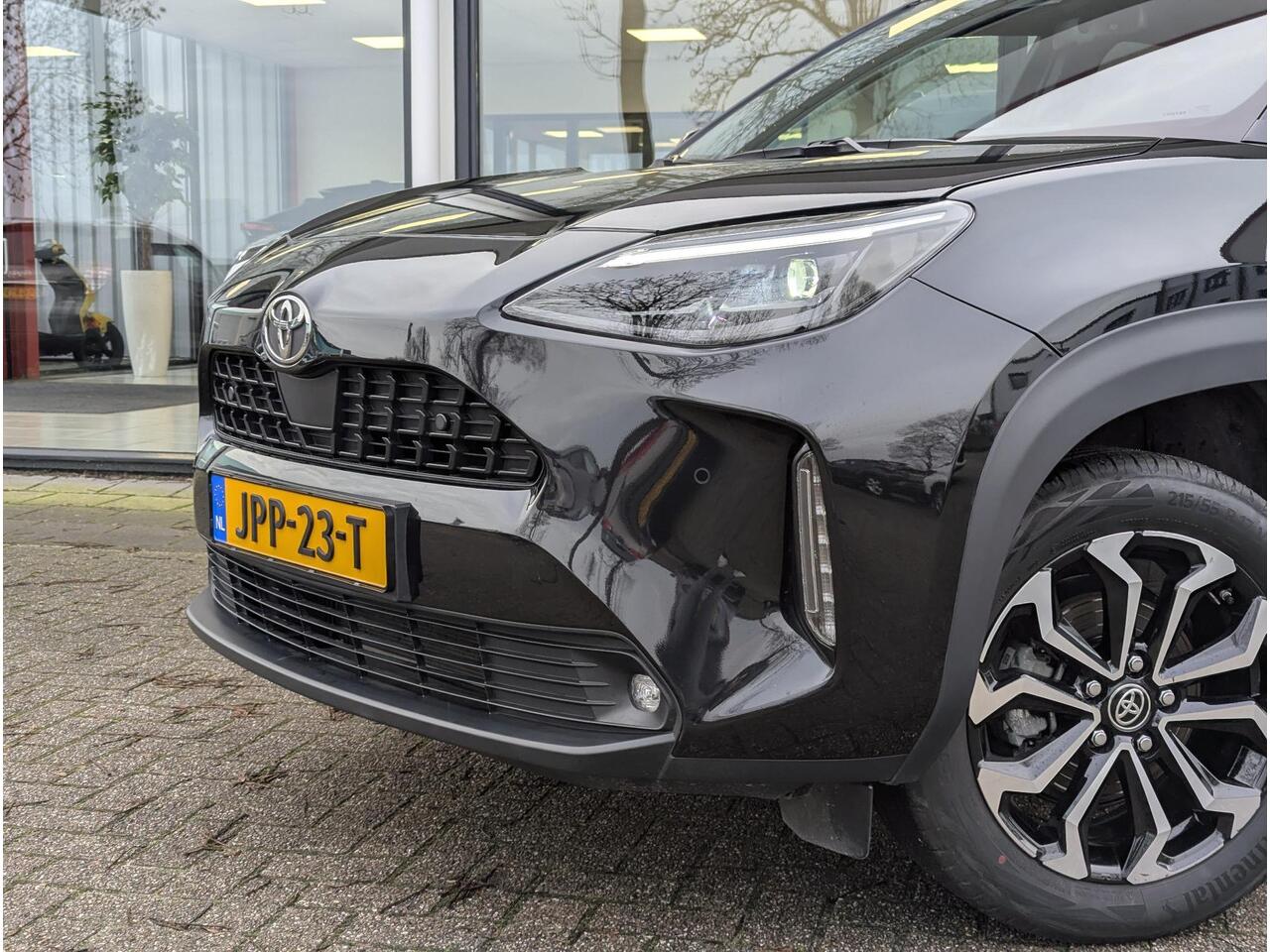 Toyota YARIS Cross 1.5 Hybrid 115 Dynamic | Stoel- stuurverwarming | Keyless | Camera | PDC V+A | ACC | 10,5" Multimedia