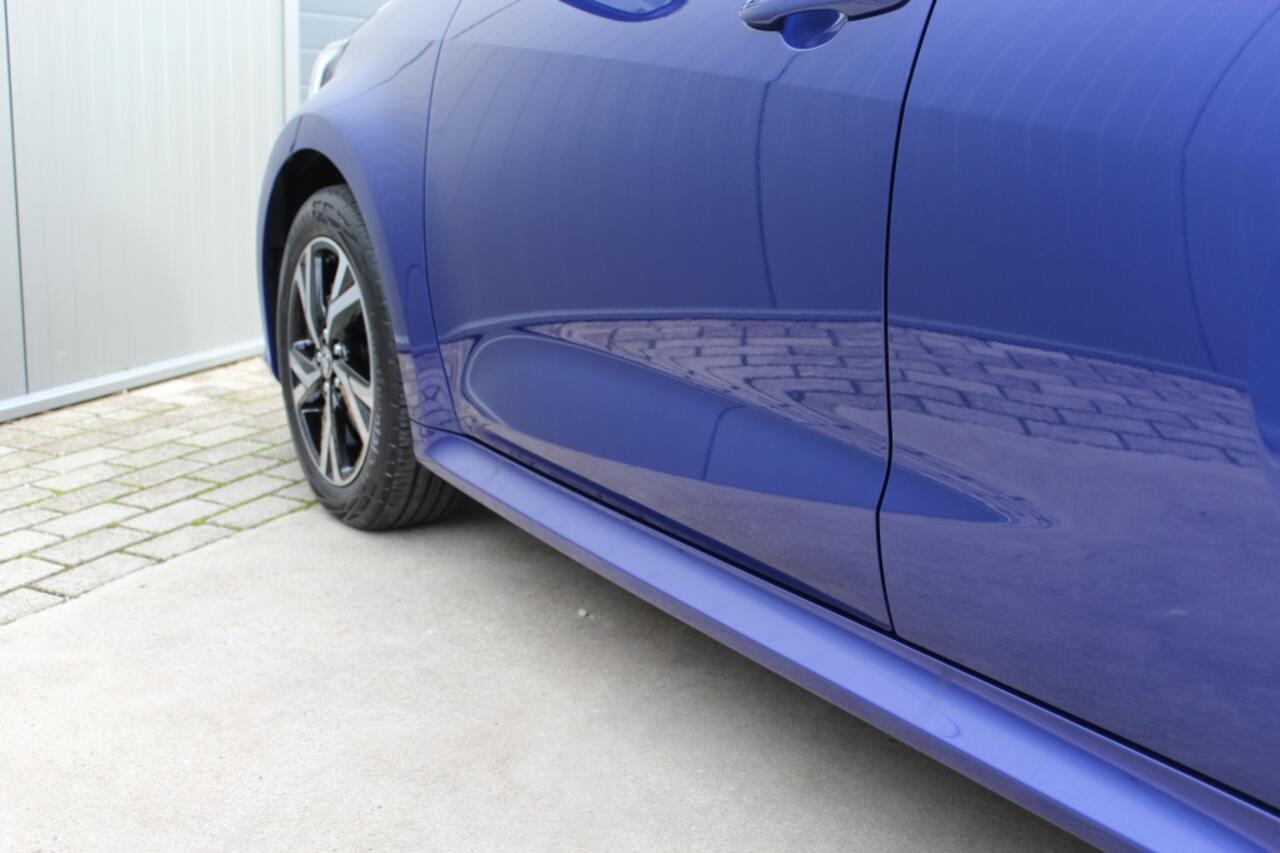 Toyota YARIS 1.5 Hybrid Dynamic PDC / BSM / Stoelverwarming